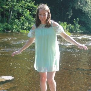 Meet your Posher, Julia